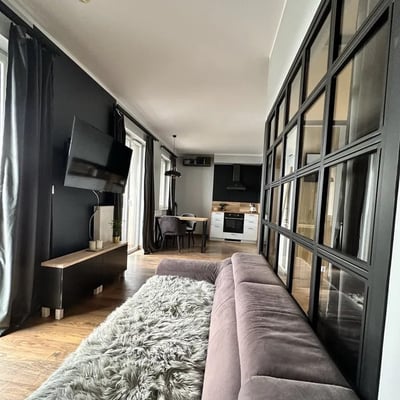 Аренда современной меблированной 2-комнатной квартиры 37 м², Гжегужки, Краков, Польша